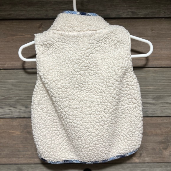 12m Carters Vest - Picture 2 of 2